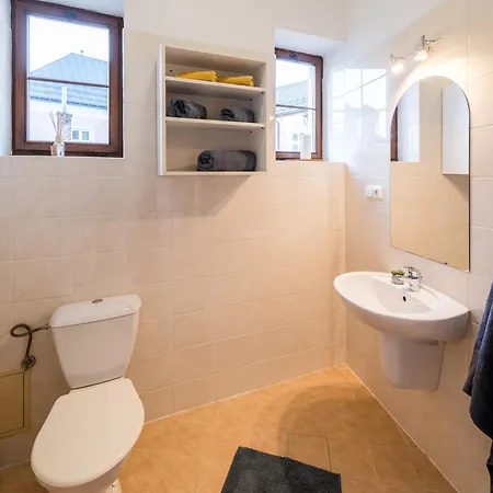 U Parku Apartment *